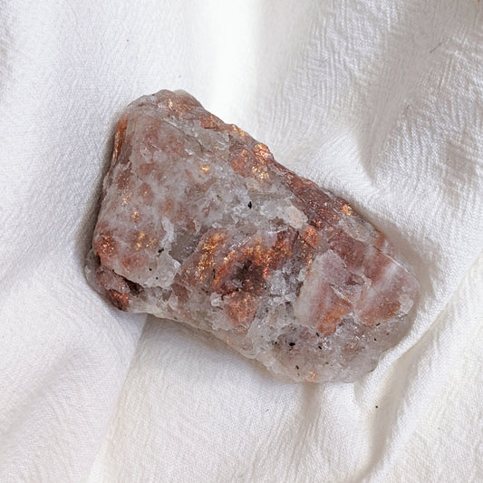 [SU07] Raw Sunstone with Biotite 太陽石黑雲母原石