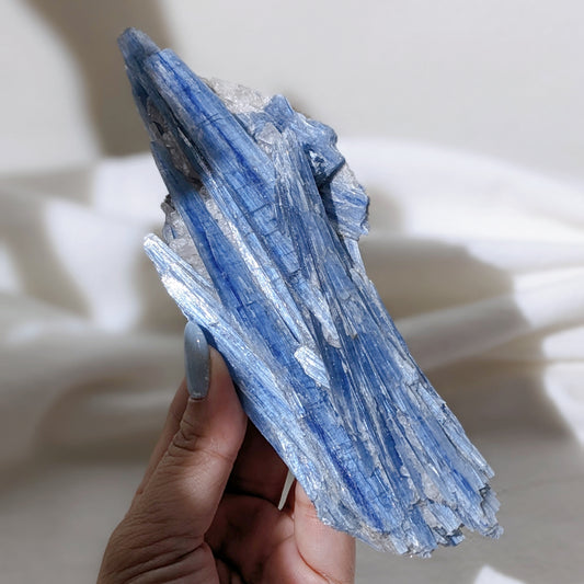 [KY05] Kyanite with Clear Quartz