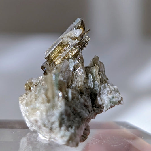 [EP08] Epidote with Byssolite mini specimen, Pakistan