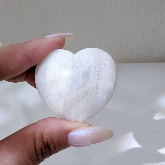 [MN01] Moonstone Heart