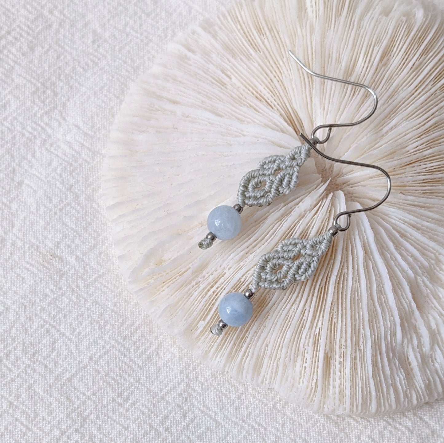 [MEAQ01] Aquamarine Macrame Earrings 海藍寶編織耳環