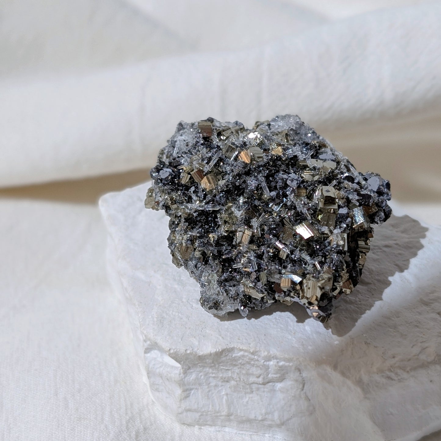 [PY30] Pyrite, Galena with Quartz, Bulgaria 保加利亞黃鐵礦方鉛礦白水晶共生