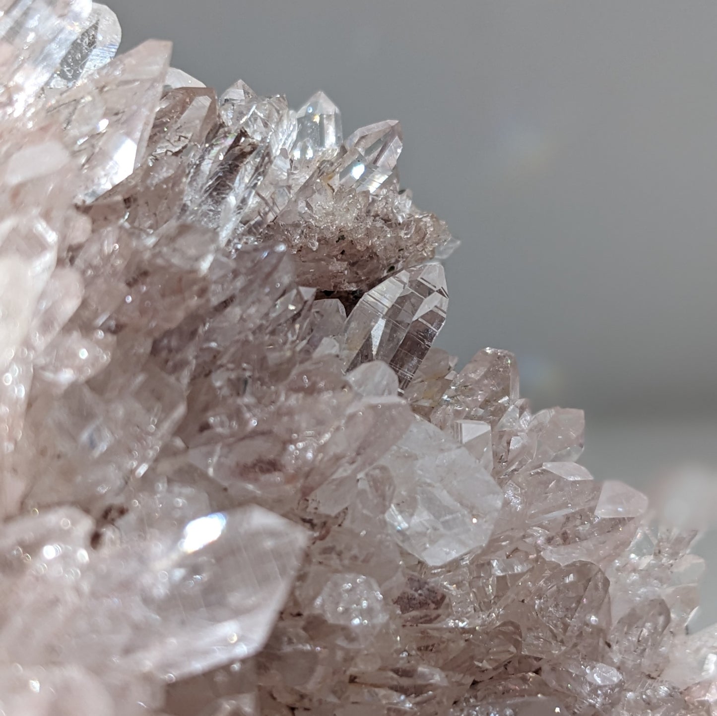 [LE08] Rare Pink Lemurian Cluster Premium Grade (double sided), Colombia