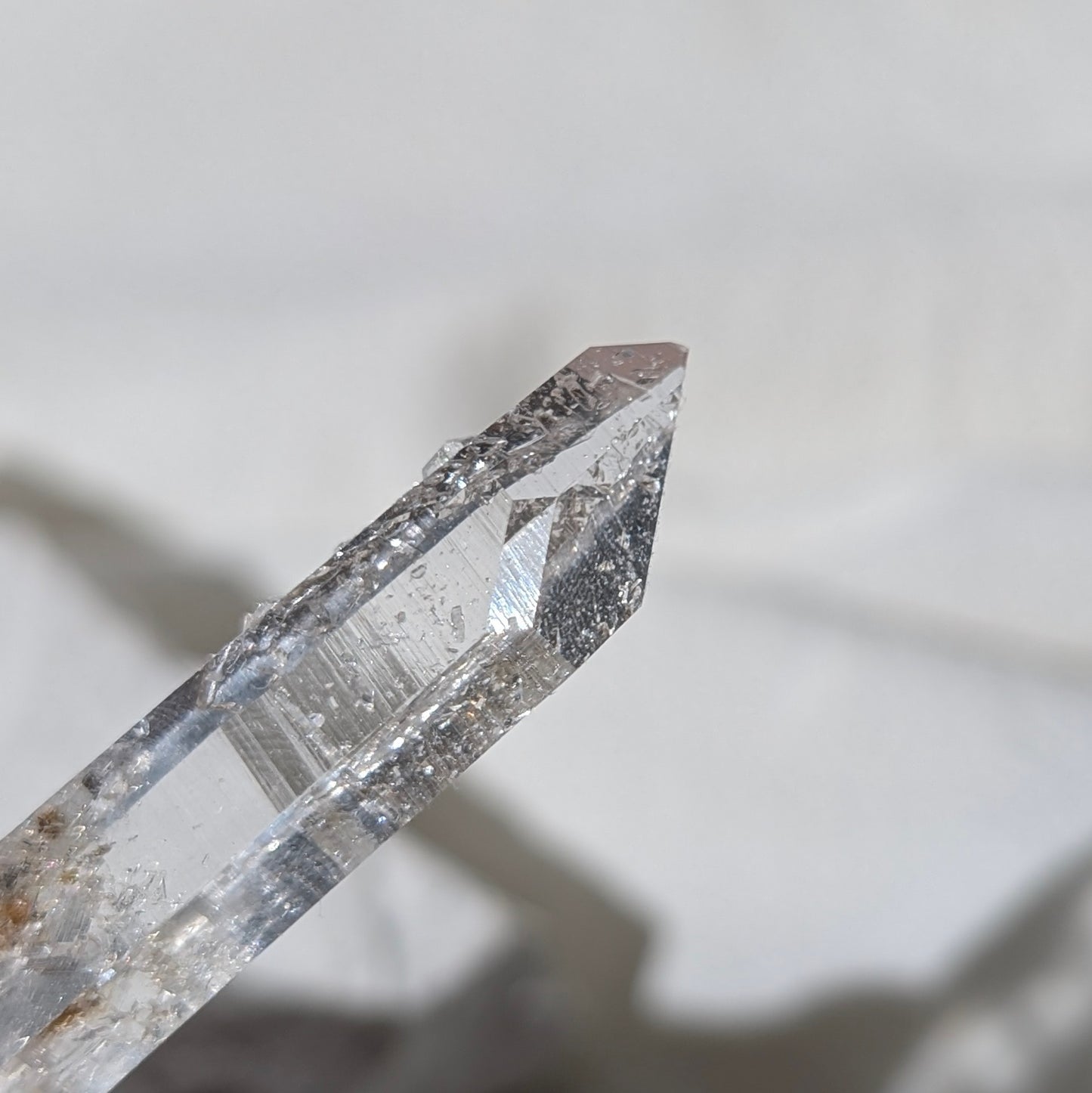 [LE13] High grade Lemurian Seed Quartz (tunnel+Isis quartz), Colombia