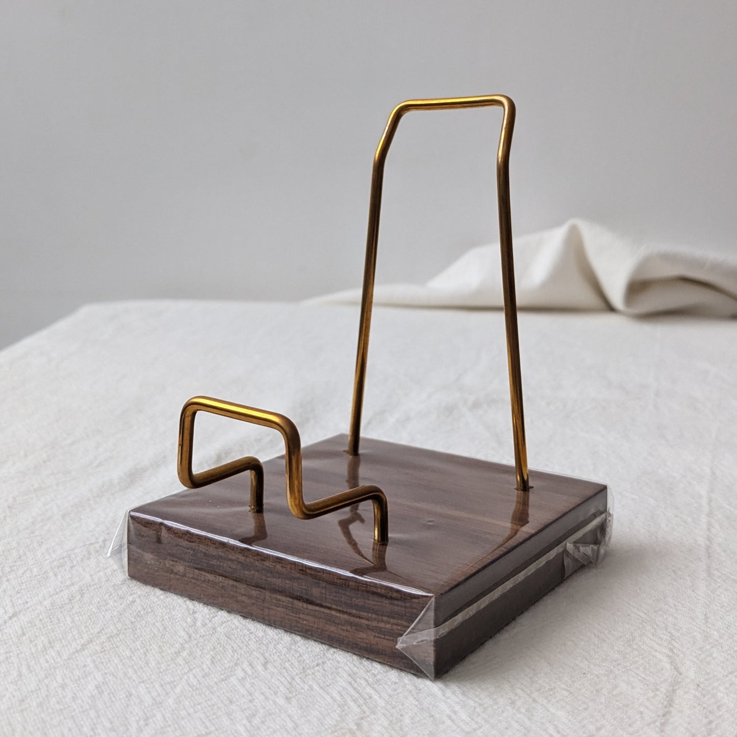 Wooden Stand Display no.3