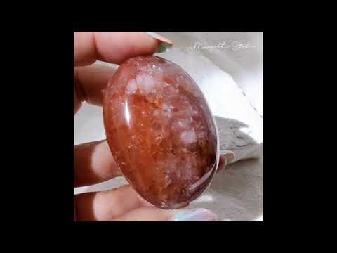 [FI01] Fire Quartz Palm Stone