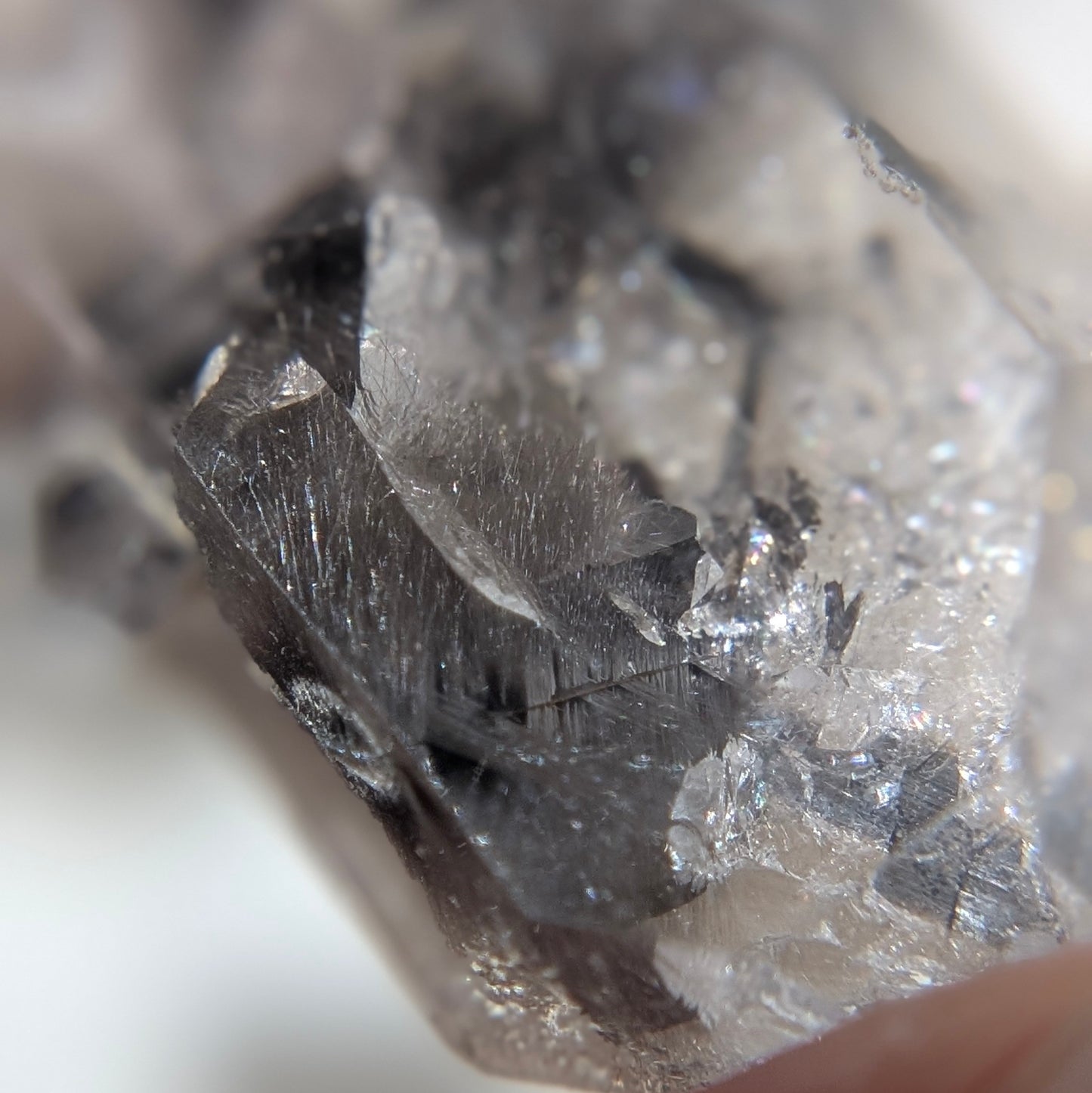 [BR05] Rare Double Terminated Brookite Specimen, Pakistan 雙尖滿礦黑銀鈦礦標