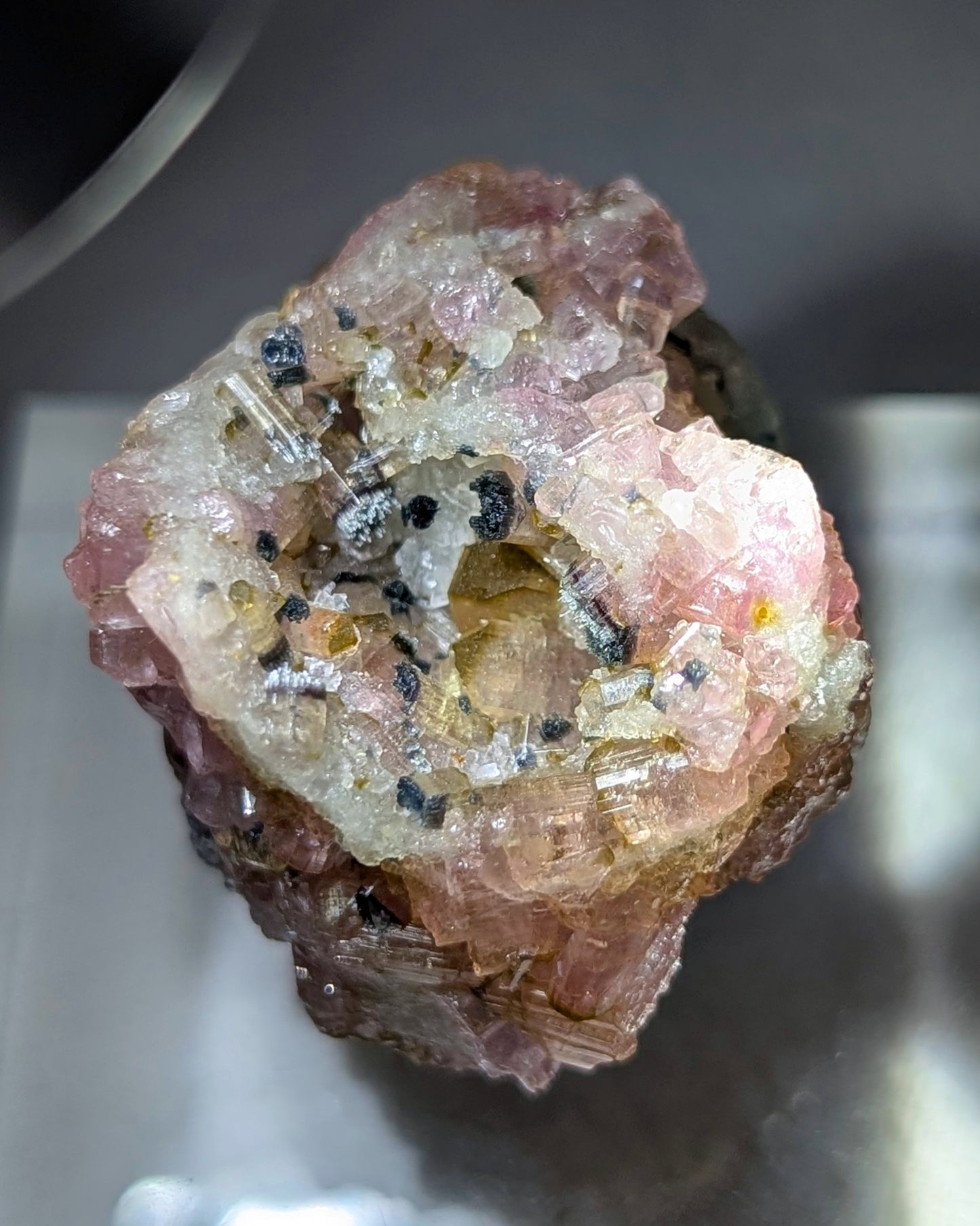 [PT01] Pink & Green Tourmaline mini geode 粉紅碧璽/西瓜碧璽迷你晶洞
