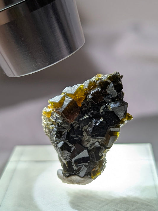 [GG03] Green Grossular Garnet mini specimen 內蒙綠石榴石小礦標