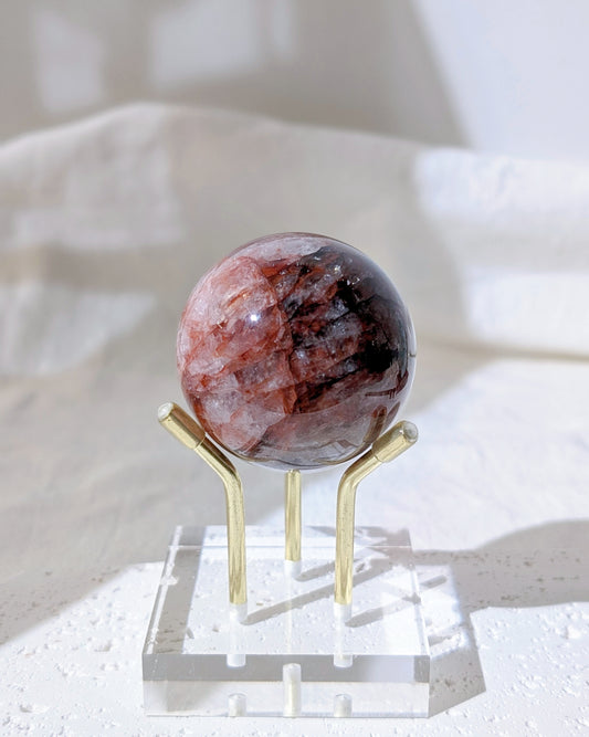 [SPFI02] Hematite Quartz Sphere 5cm with acrylic stand 彩虹赤鐵礦水晶球連膠底座