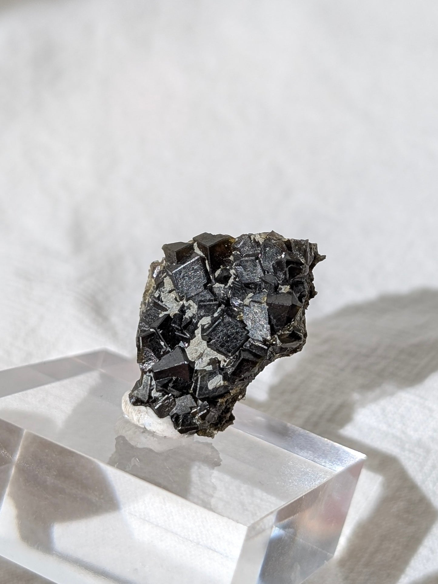 [GG03] Green Grossular Garnet mini specimen 內蒙綠石榴石小礦標