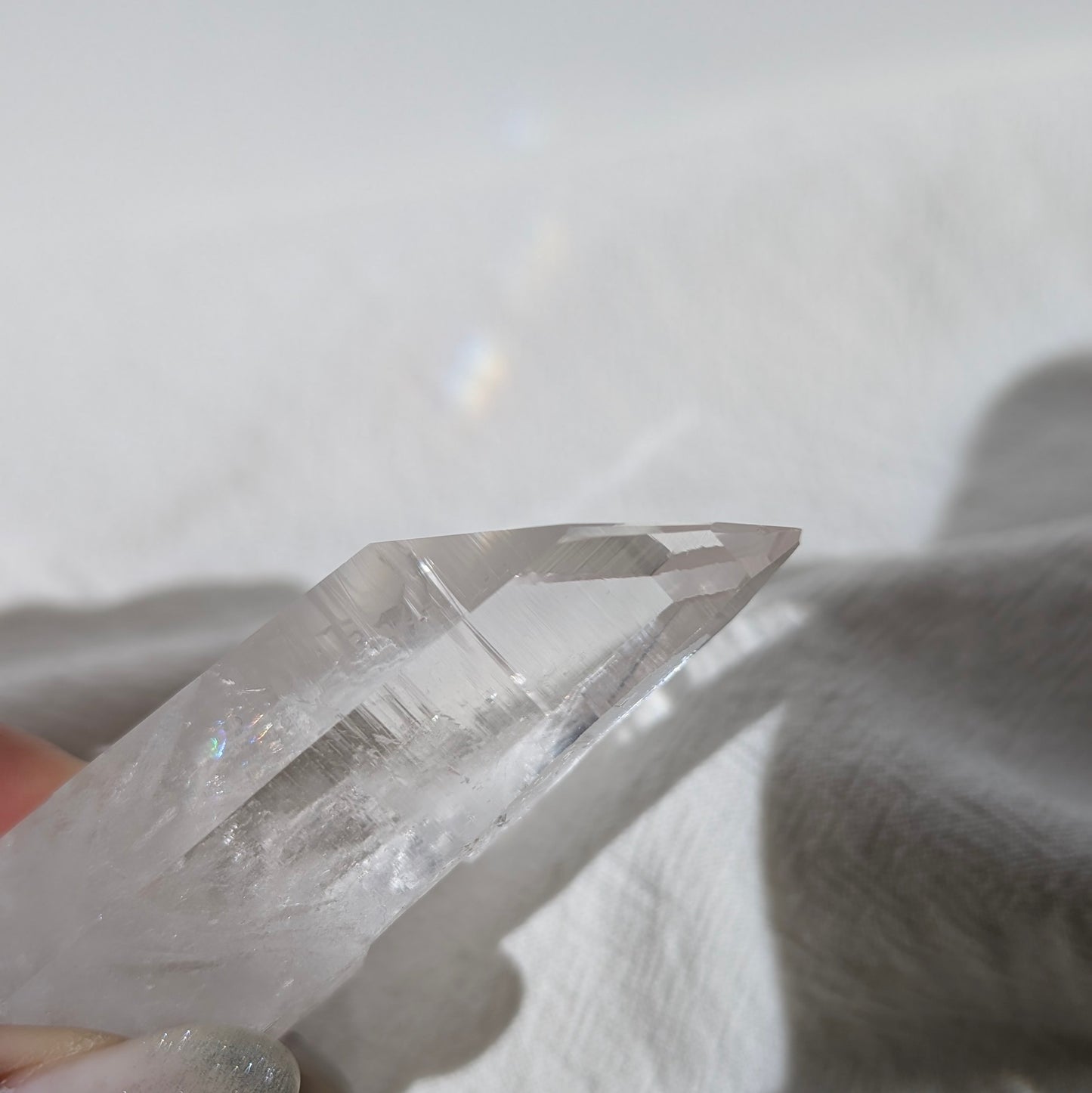 [LE11] High grade Lemurian Seed Quartz with rainbow, Colombia