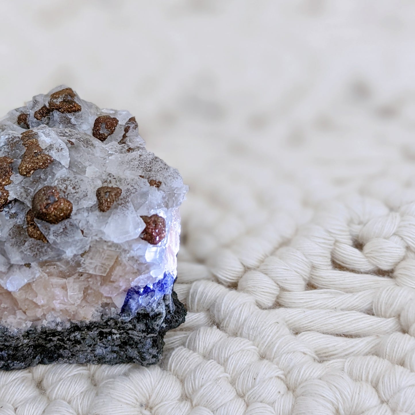 [CA01] Calcite with Pyrite and Purple Fluorite 方解黃鐵紫螢石共生