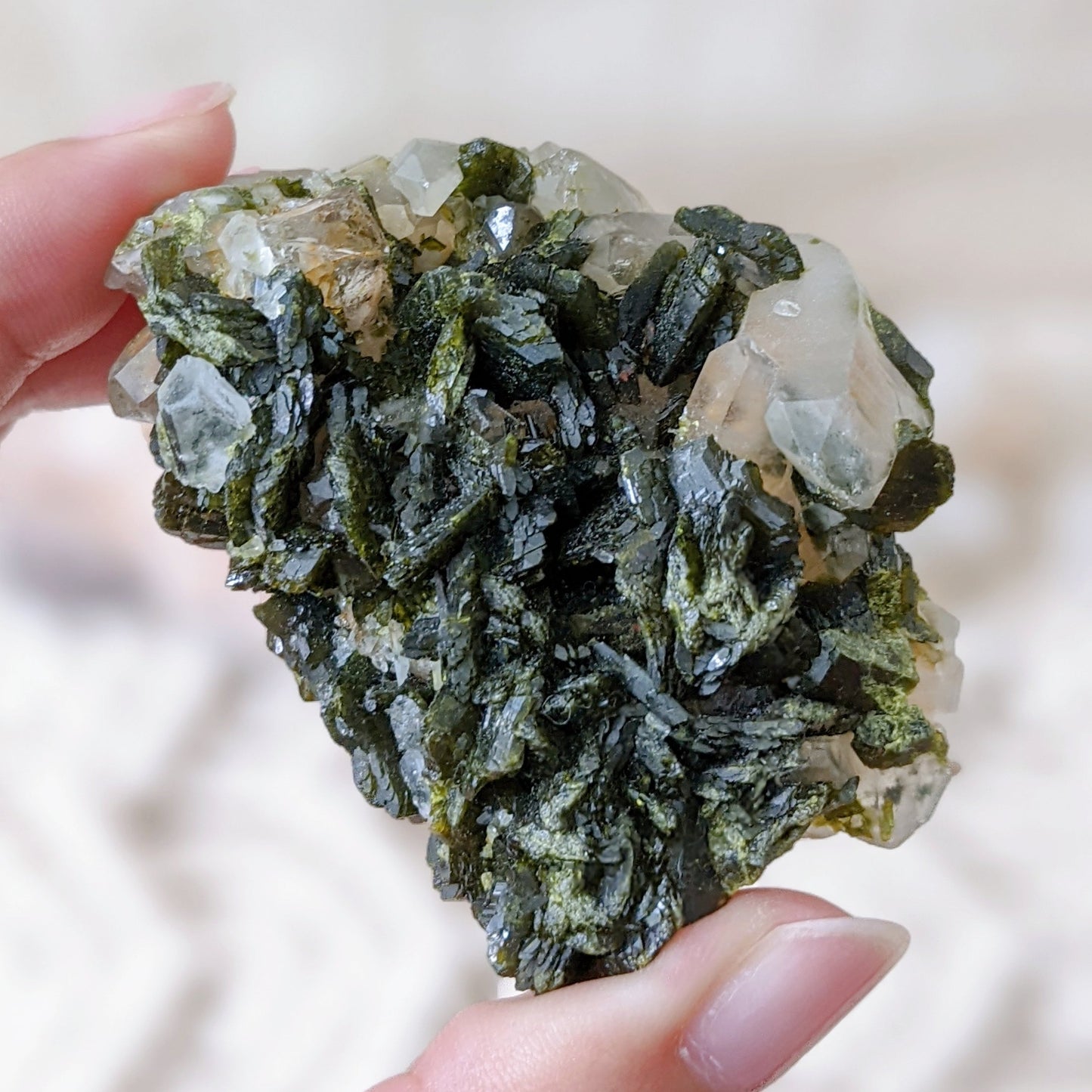 [EP01] Epidote with Clear Quartz 綠簾石水晶共生