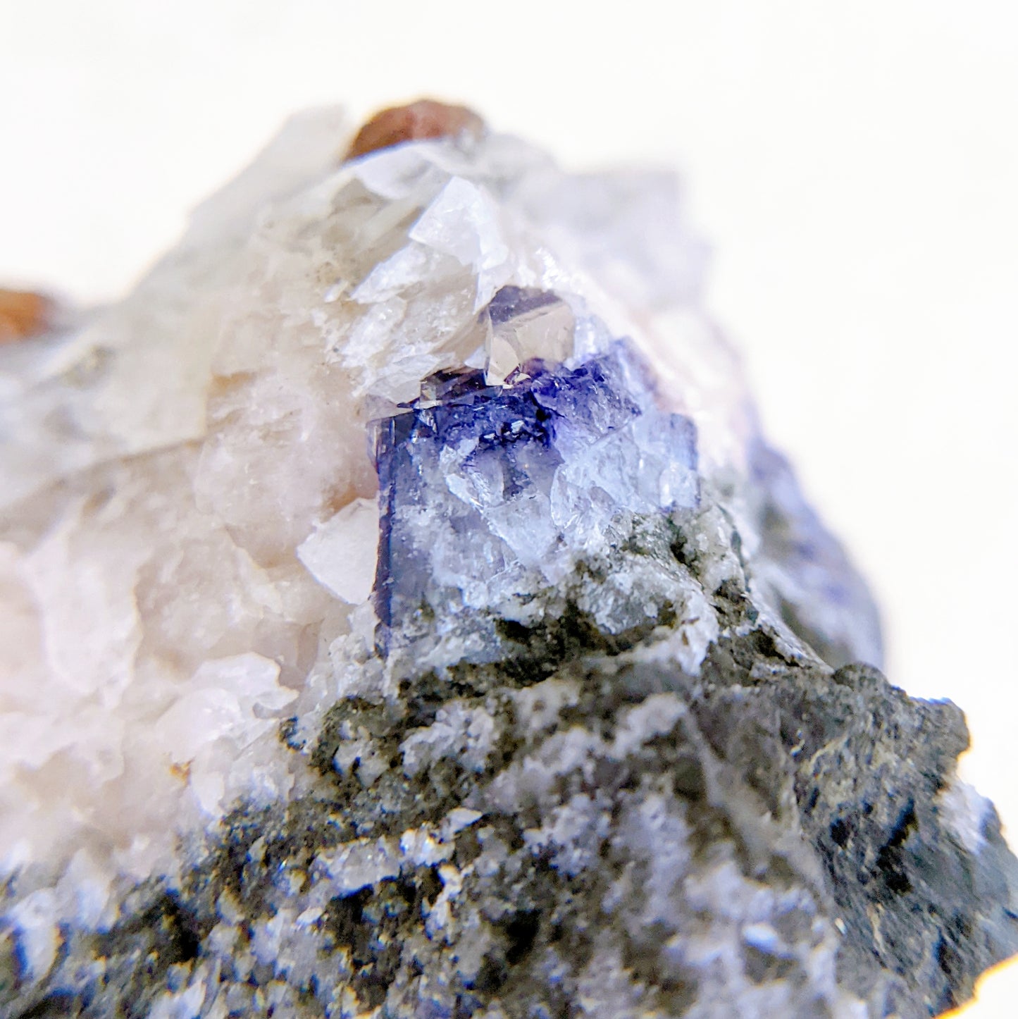 [CA01] Calcite with Pyrite and Purple Fluorite 方解黃鐵紫螢石共生
