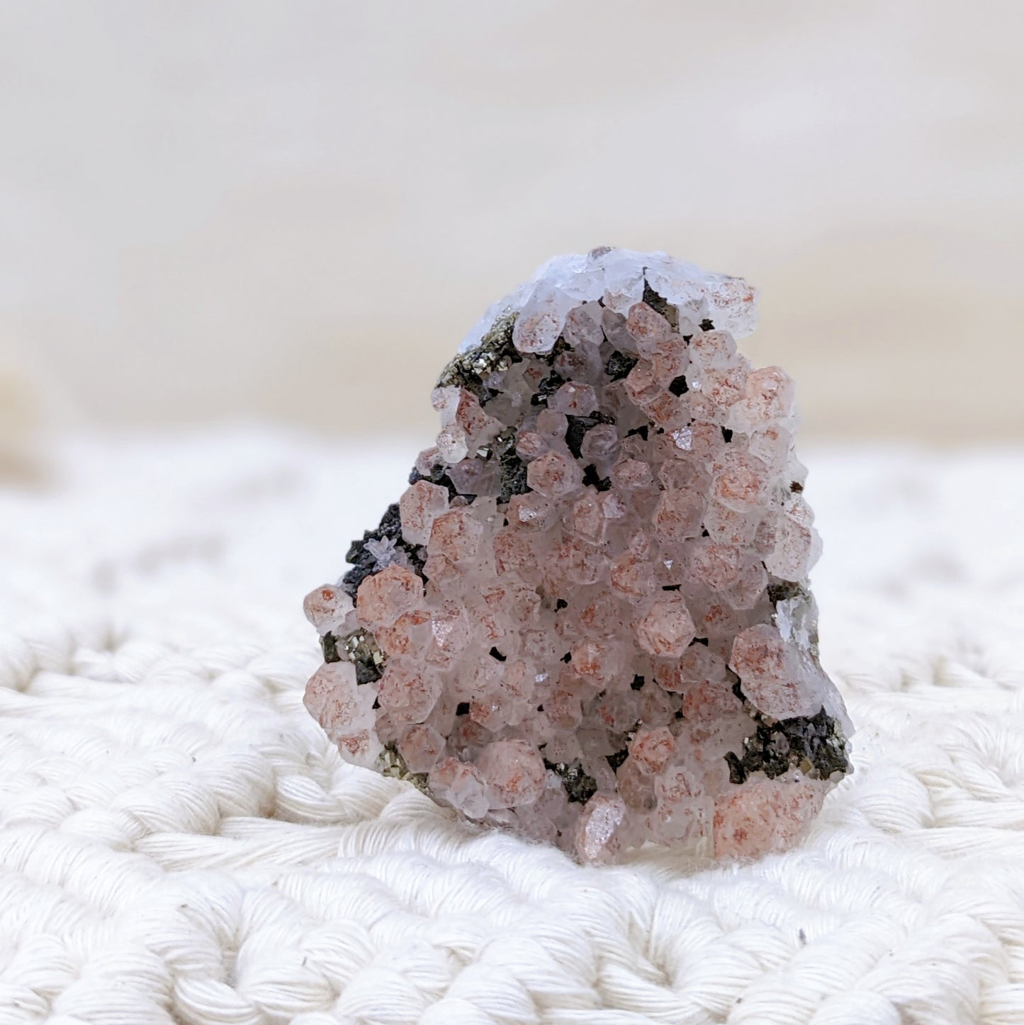 [QZ02] Quartz with Chalcopyrite and Hematite 黃銅礦赤鐵水晶共生