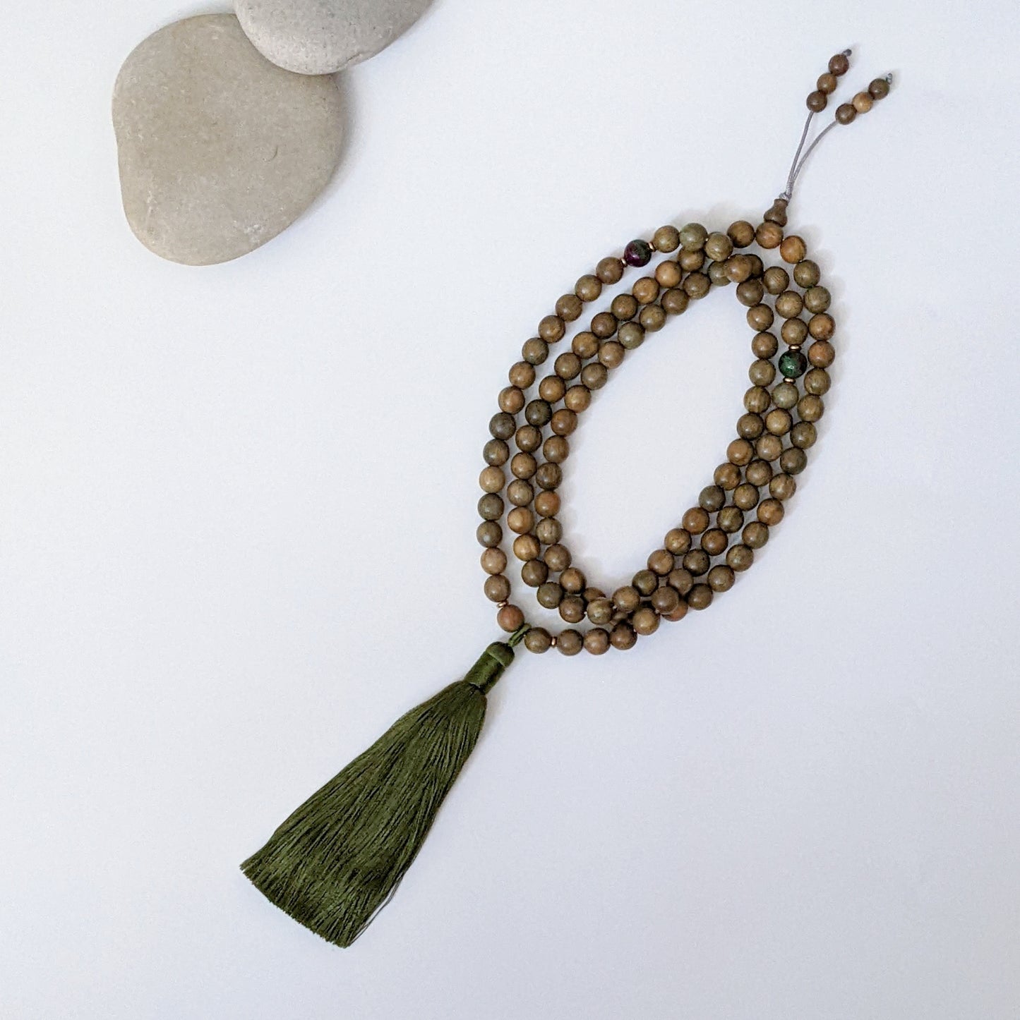 [MALA03] Heart Chakra 108 Mala - Verawood + Ruby in Zoisite 綠檀+紅綠寶108顆佛珠